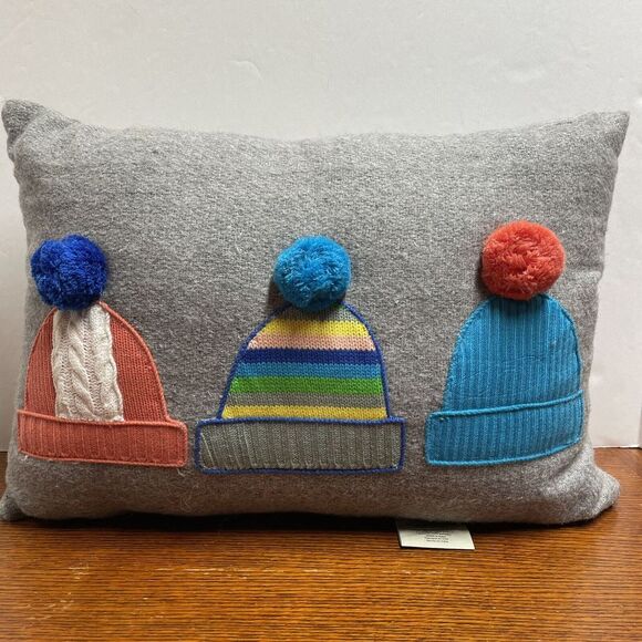 Knit Winter Hat Pom Pom Wool Blend‎ Gray Throw Pillow 11" X 19" Christmas Pillow - Picture 1 of 7